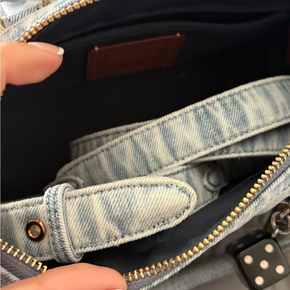 Coach denim medium rowan - Picture 2 of 2